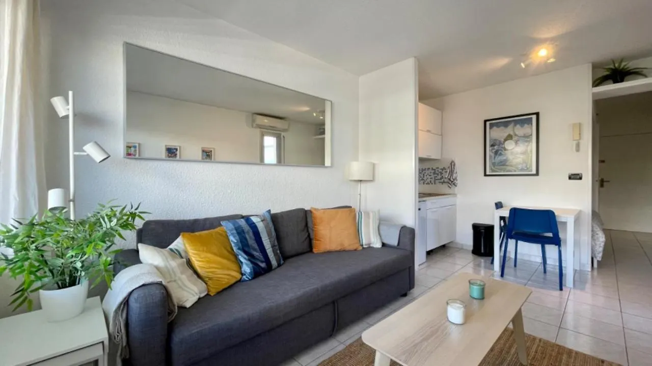 Ideal Vacation Apartment In Juan-Les-Pins, With A Pool And 5 Minutes From The Beach Antibes 0*,  France